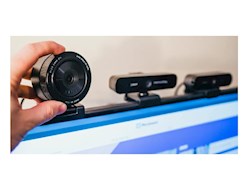 انواع وب کم ویدیو کنفرانس کدامند و قیمت خرید وب کم حرفه ای چقدر است؟